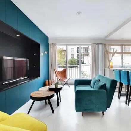 Rent this 3 bed apartment on 36 Rue d'Hauteville in 75010 Paris, France