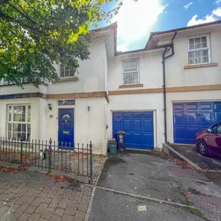 Buy this 3 bed townhouse on 20 Burlington Road in Bristol, BS20 7BE