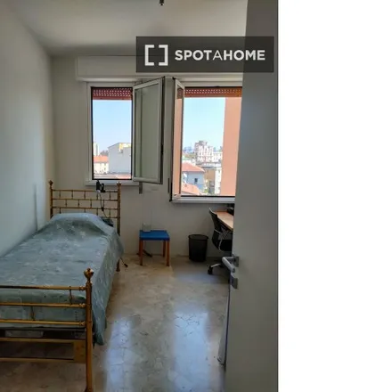 Rent this 2 bed room on Chocolat Cafè Milano in Via Luigi Sacco, 5