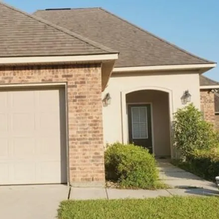 Rent this 3 bed house on 8511 Aston Avenue in Bayou Fountain, East Baton Rouge Parish