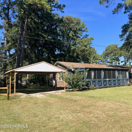 Image 2 - 1336 Bayview Road, Bayview, Beaufort County, NC 27808, USA - House for sale