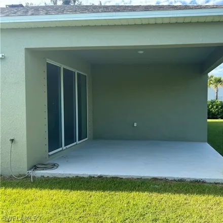 Image 4 - 573 Southwest 18th Court, Cape Coral, FL 33991, USA - House for sale