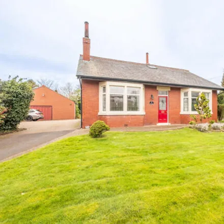 Image 1 - Freckleton Library, Preston Old Road, Freckleton, PR4 1PB, United Kingdom - House for sale