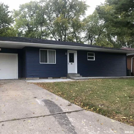 Buy this 3 bed house on 605 East Embert Place in Peoria, IL 61603