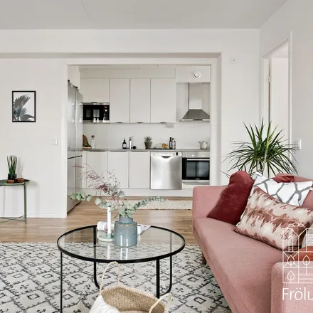 Rent this 3 bed apartment on Speldosegatan 4 in 421 50 Gothenburg, Sweden