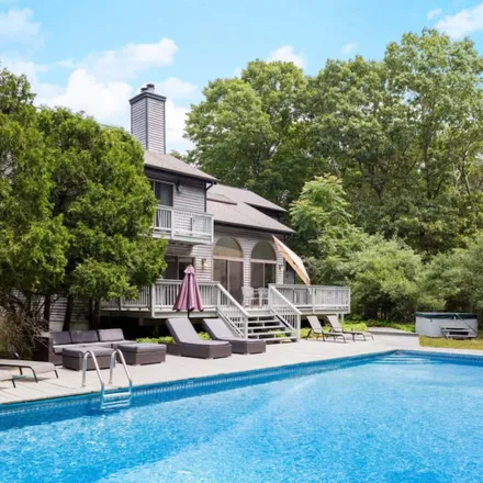 Rent this 6 bed house on 1653 Millstone Road in Noyack, Suffolk County