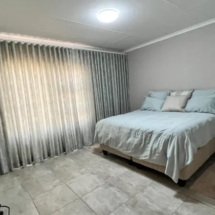 Image 2 - Ermelo Road, Blancheville, eMalahleni, 1042, South Africa - Townhouse for rent