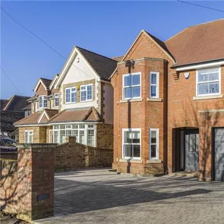 Buy this 5 bed house on Ragged Hall Lane in St Albans, AL2 3LF