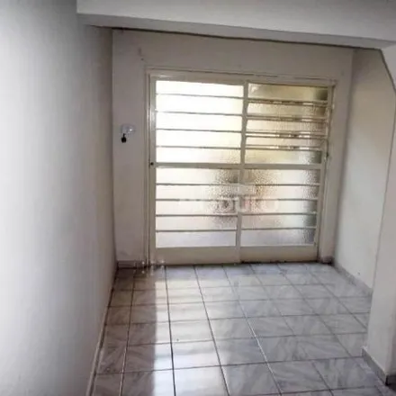 Rent this 3 bed apartment on Avenida Floriano Peixoto in Centro, Uberlândia - MG