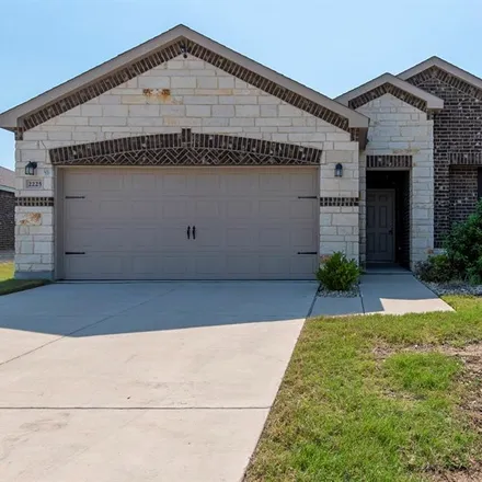 Buy this 3 bed house on 2098 Pyramid Drive in Mesquite, TX 75149