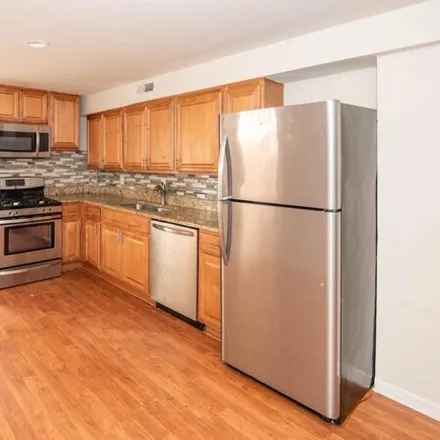 Image 3 - 1228 West Lombard Street, Baltimore, MD 21223, USA - Townhouse for sale