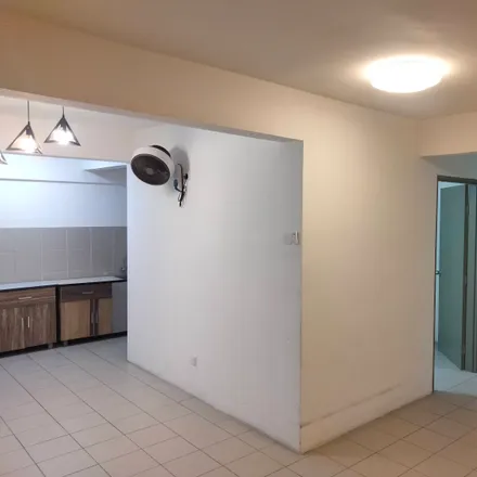 Rent this 3 bed apartment on 7-Eleven in Jalan D'Alpinia 10, 47110 Sepang