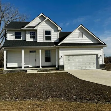 Buy this 3 bed house on Pine Gate Drive in Chesterfield Charter Township, MI 48051