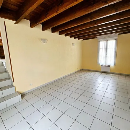 Rent this 3 bed apartment on La Croix Gatin in 45300 Pithiviers, France