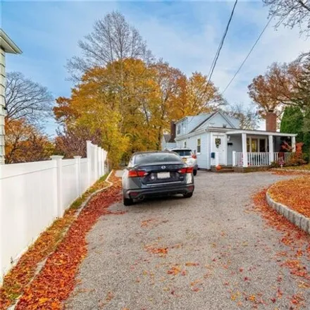 Image 2 - 147 Harrison Avenue, Village of Mamaroneck, NY 10528, USA - House for sale