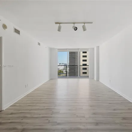 Image 3 - 335 South Biscayne Boulevard - Condo for rent