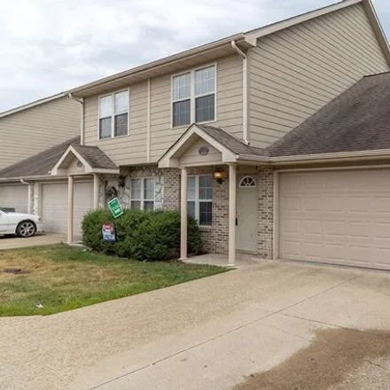 Rent this 4 bed condo on 1362 Raleigh Drive in Columbia, MO 65202