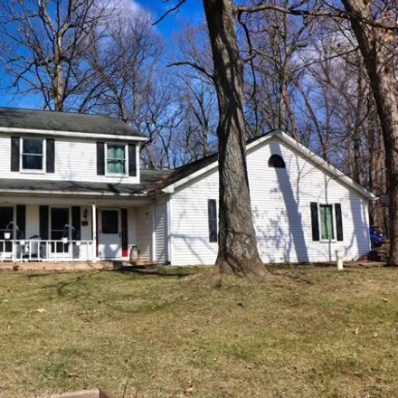 Buy this 4 bed house on 7798 Winans Lake Road in Hamburg Township, MI 48116