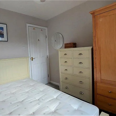 Image 8 - Eagle Lodge Care Home, West Ferryfield, City of Edinburgh, EH5 2PT, United Kingdom - Apartment for rent