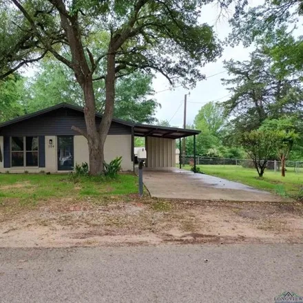 Buy this 3 bed house on 488 East Elm Street in Overton, Rusk County