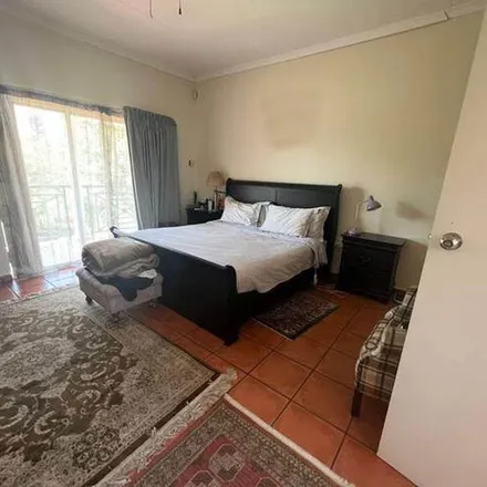 Image 4 - 407 Roslyn Avenue, Newlands, Pretoria, 0010, South Africa - Townhouse for rent