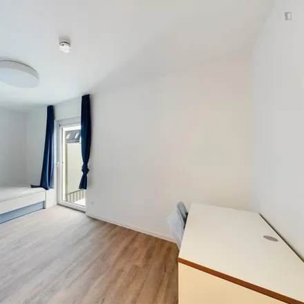 Rent this 6 bed room on Rathenaustraße 27 in 12459 Berlin, Germany