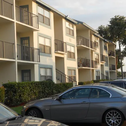 Image 3 - 706 Executive Center Drive, West Palm Beach, FL 33401, USA - Apartment for rent