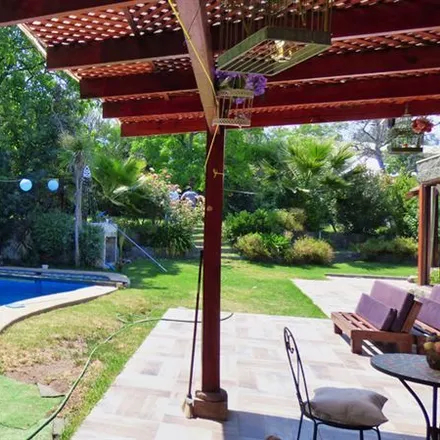 Buy this 7 bed house on unnamed road in 794 1685 Provincia de Santiago, Chile