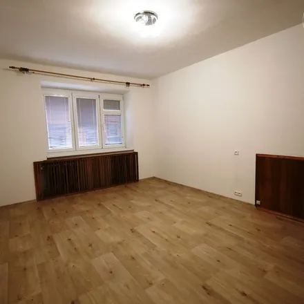 Image 1 - Gymnázium tř. Kpt. Jaroše - budova Přiční 16, Příční 16, 602 00 Brno, Czechia - Apartment for rent
