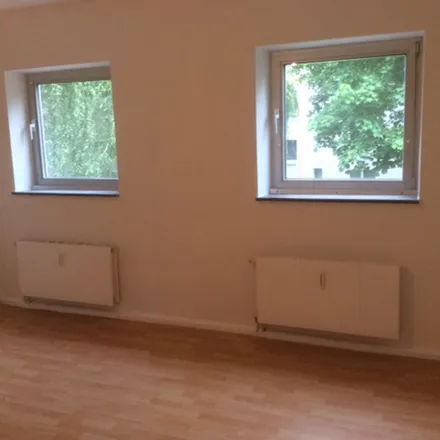Rent this 2 bed apartment on Kamper Weg 187 in 40627 Dusseldorf, Germany