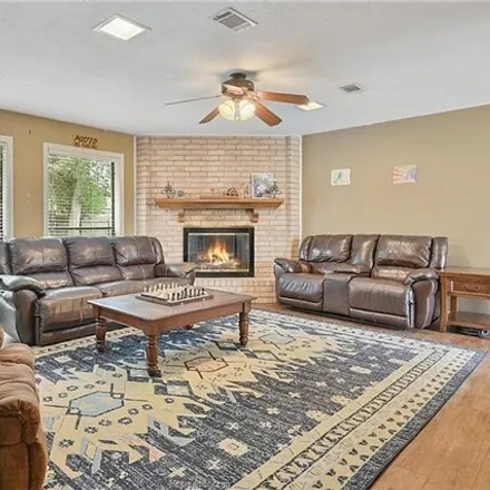 Image 2 - 1090 Haley Place, College Station, TX 77845, USA - House for sale
