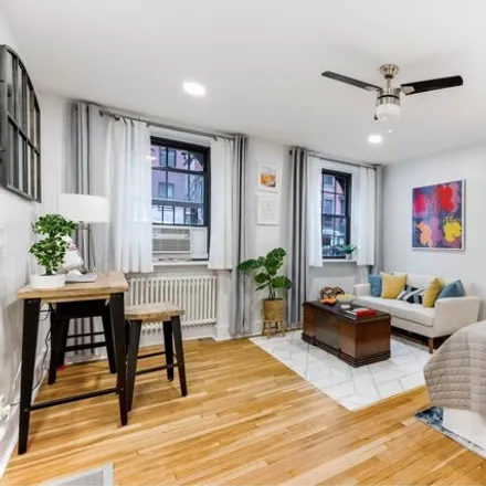 Image 1 - 32 South Oxford Street, New York, NY 11217, USA - Townhouse for sale