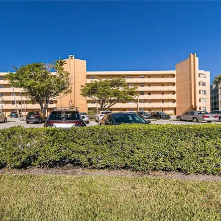 Buy this 3 bed condo on 2150 Northwest 2nd Avenue in Boca Raton, FL 33431