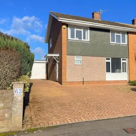 Buy this 3 bed duplex on Dixton Close in Monmouth, NP25 3PQ