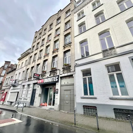 Rent this 1 bed apartment on Rue du Fort - Fortstraat 39 in 1060 Saint-Gilles - Sint-Gillis, Belgium