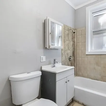 Image 6 - 3821 West Fillmore Street, Chicago, IL 60624, USA - House for sale