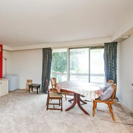 Buy this 3 bed apartment on Rosebank in London, SW6 6LG