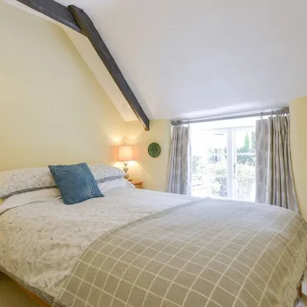 Rent this 4 bed townhouse on Drewsteignton in EX6 6RB, United Kingdom