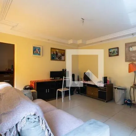 Buy this 2 bed house on Rua Arlindo Parolini in Bela Vista, Guarulhos - SP