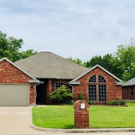 Rent this 4 bed house on 1707 Brittany Lane in Mansfield, TX 76063