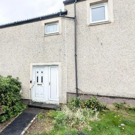 Buy this 2 bed townhouse on Chestnut Place in Cumbernauld, G67 3NW