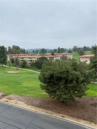 Image 6 - 2353 Via Mariposa West, Laguna Woods, CA 92637, USA - Condo for rent