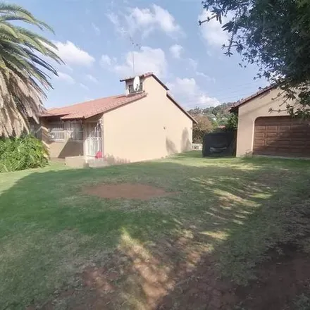 Rent this 5 bed apartment on Friendly in Le Roux Avenue, Glenanda