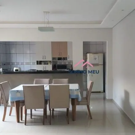 Buy this 3 bed house on Rua Benedito Ribeiro Leite in Lençóis Paulista, Lençóis Paulista - SP