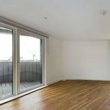 Image 1 - Paragon House, 48 Seymour Grove, Gorse Hill, M16 0LN, United Kingdom - Apartment for sale