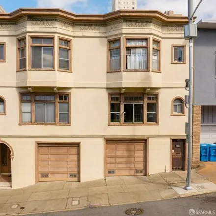 Buy this 6 bed house on 1230 Broadway in San Francisco, CA 94109