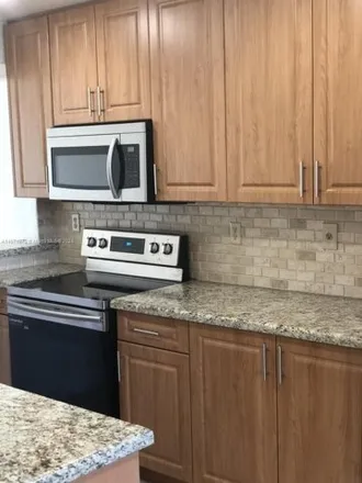 Rent this 3 bed condo on FL 84 in Weston, FL 33326