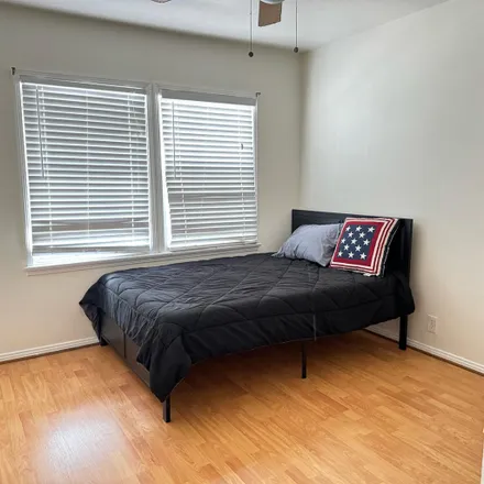 Rent this 1 bed room on 5637 Kinston Avenue in Culver City, CA 90230
