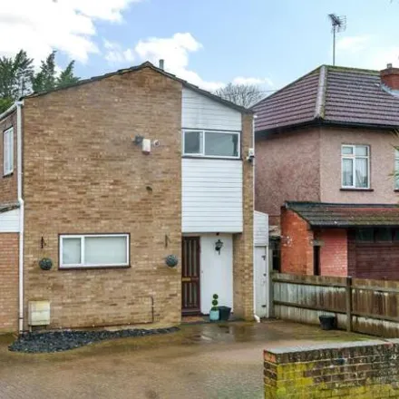 Buy this 3 bed house on Morley Crescent in Kenilworth Road, Broadfields