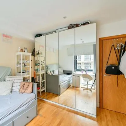 Buy this 1 bed apartment on Surrey Street Pumping Station in Exchange Square, London
